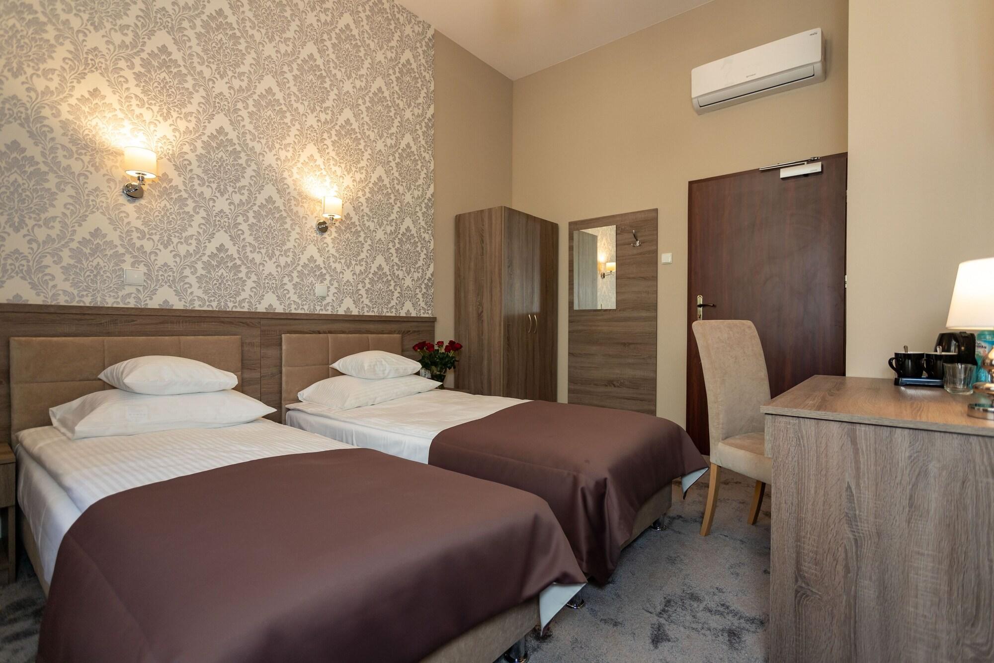 Hotel Maximum 크라쿠프 외부 사진