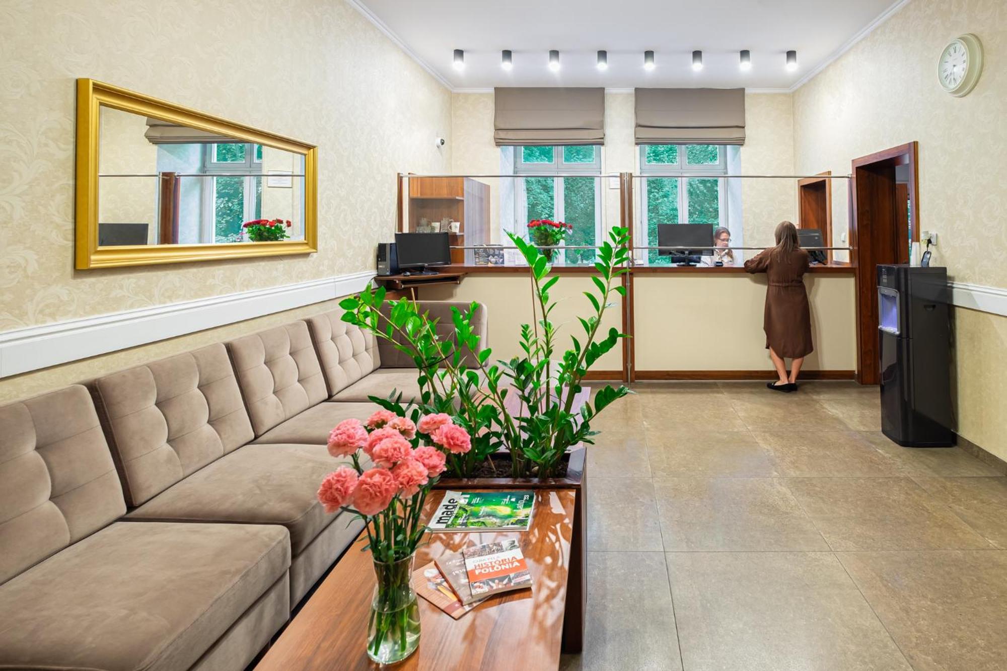 Hotel Maximum 크라쿠프 외부 사진