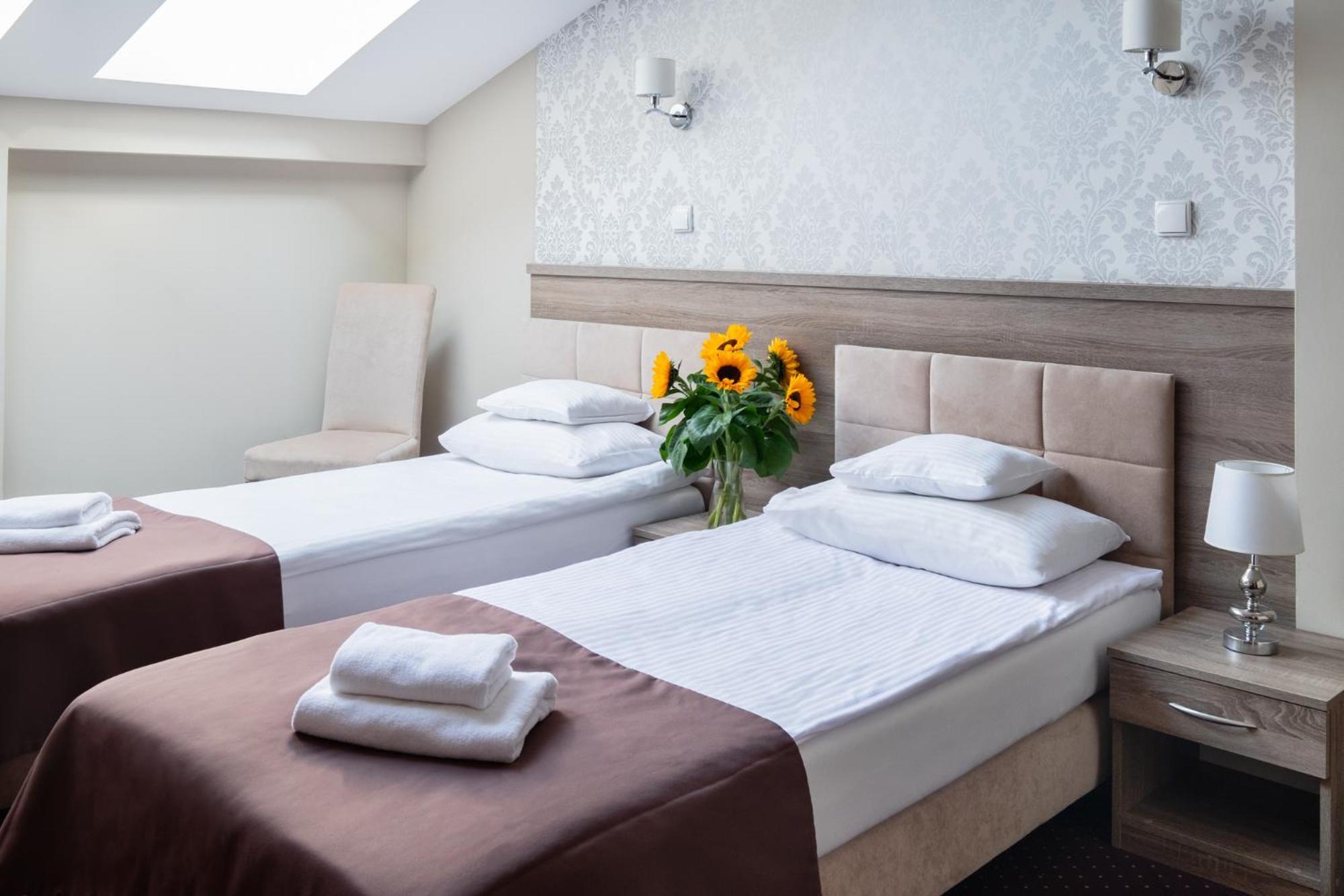 Hotel Maximum 크라쿠프 외부 사진
