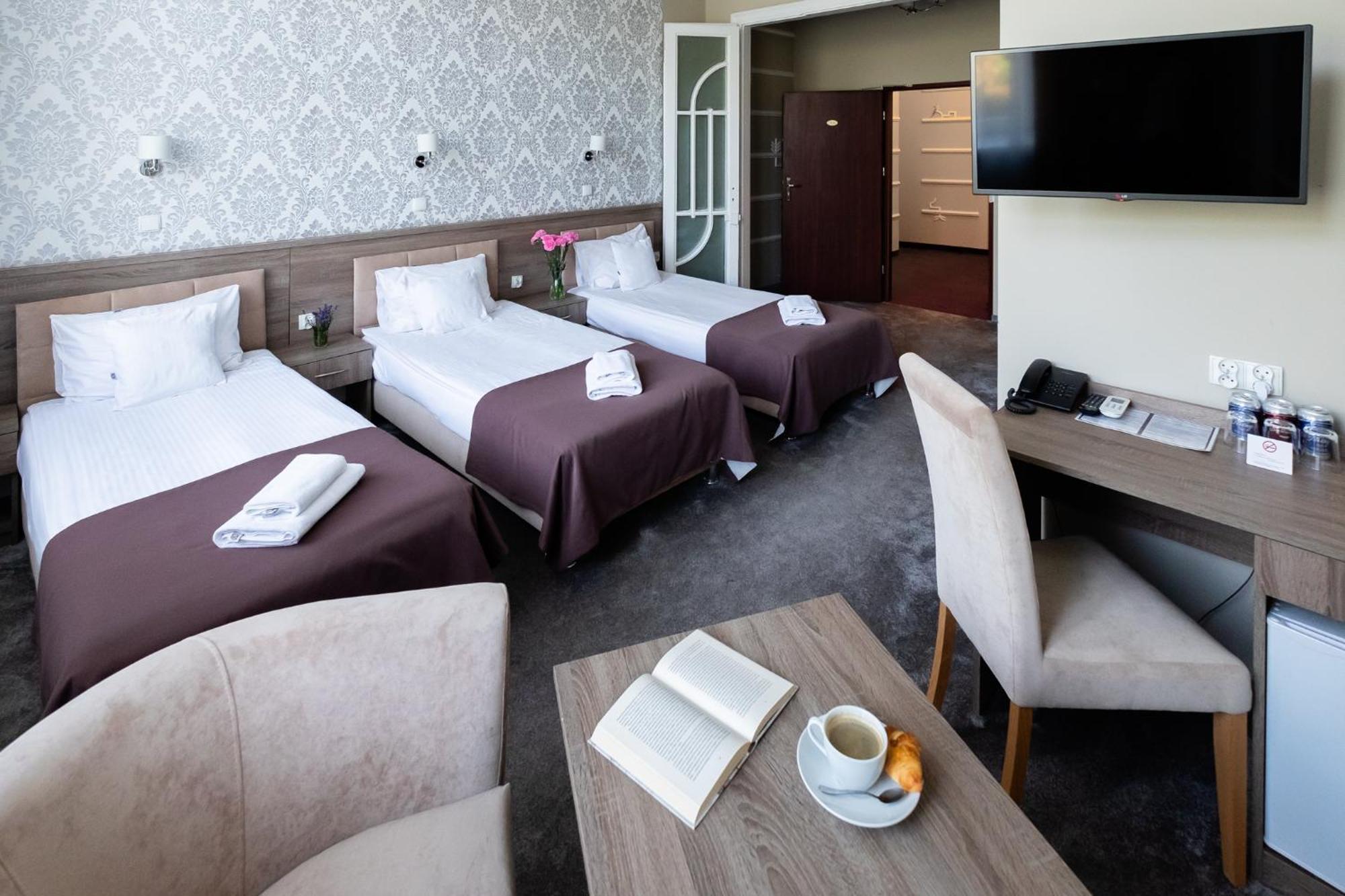 Hotel Maximum 크라쿠프 외부 사진