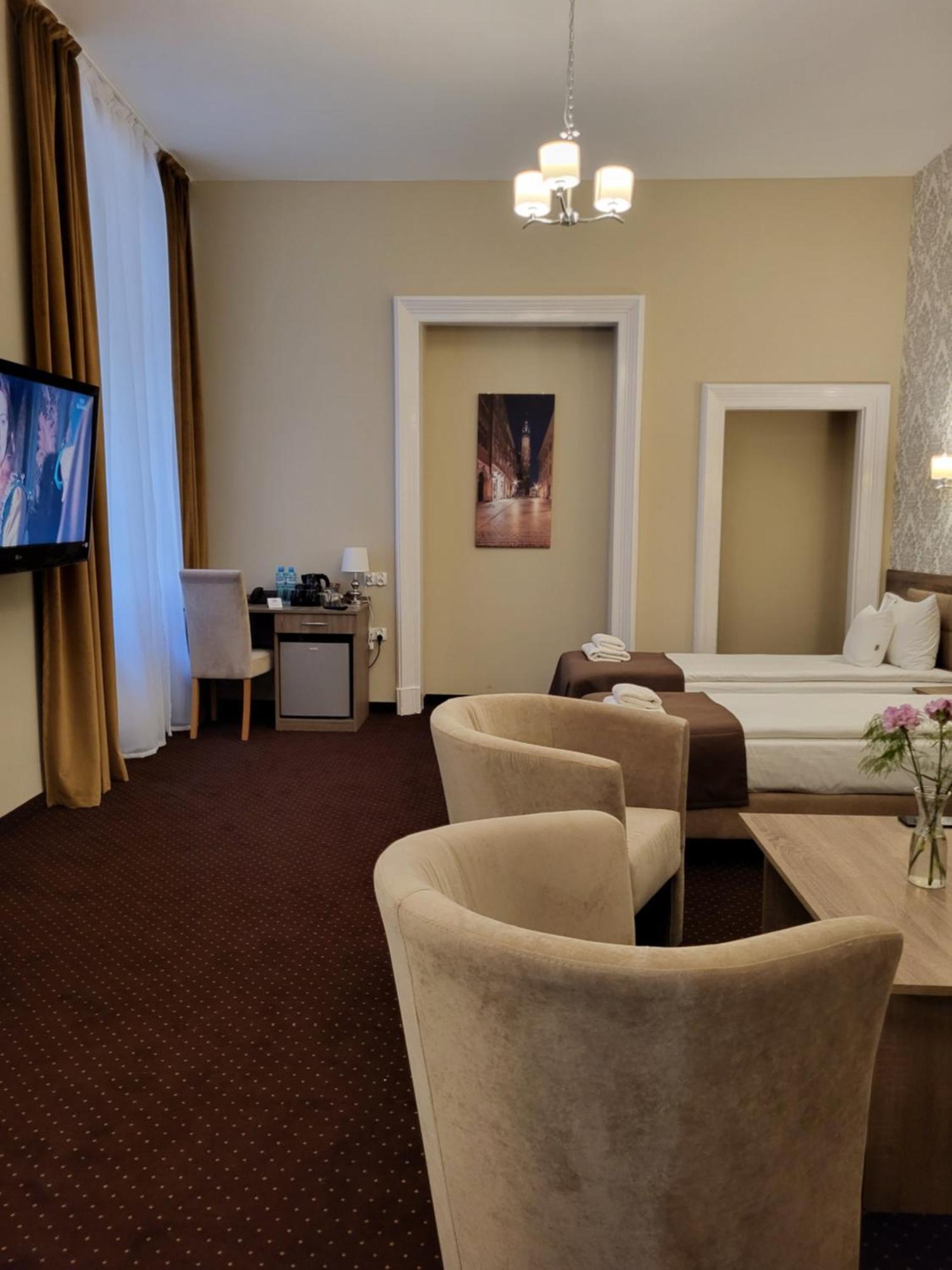 Hotel Maximum 크라쿠프 외부 사진