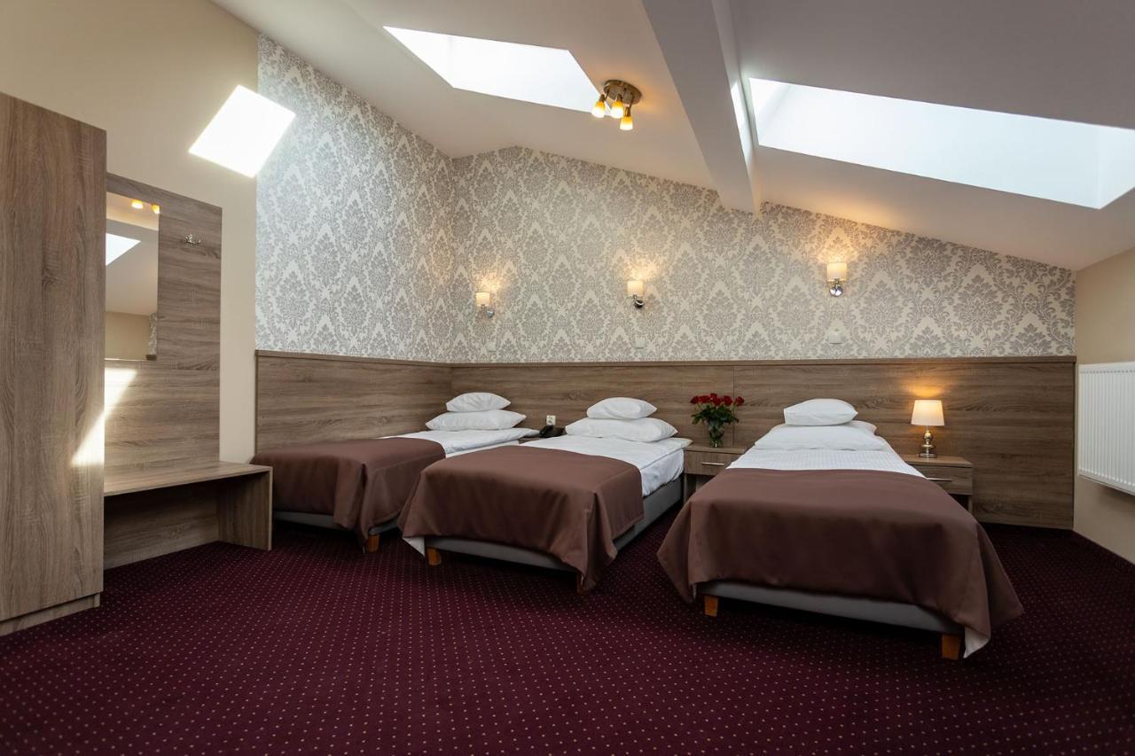 Hotel Maximum 크라쿠프 외부 사진